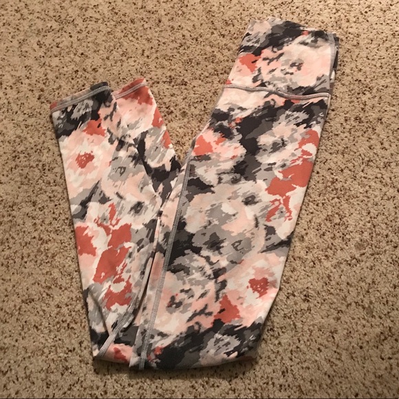 aerie Pants - Aerie women’s XS floral printed leggings